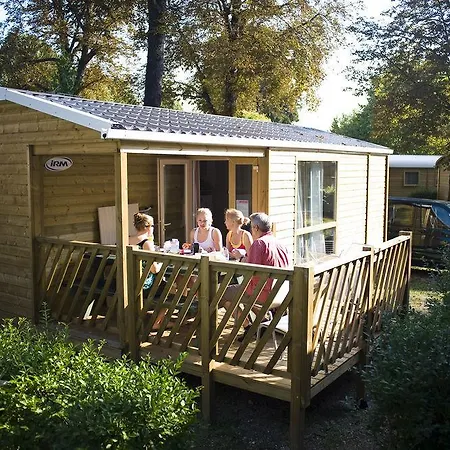 Camping De 4*